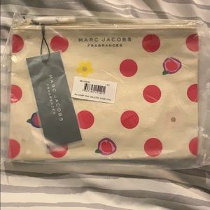 MJ Corp Toa Toiletry Case